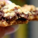 THICK & CHEWY CHOCOLATE CHIP COOKIES