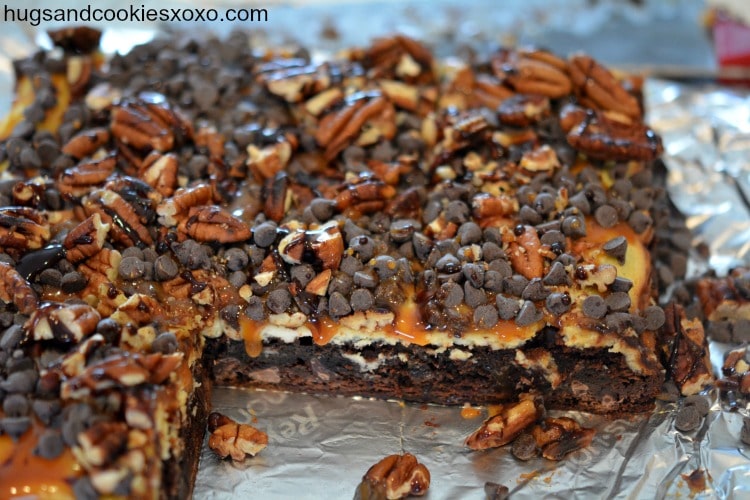 Turtle Cheesecake Brownies