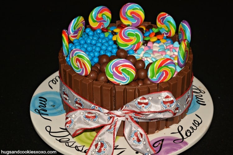 candy kit kat cake