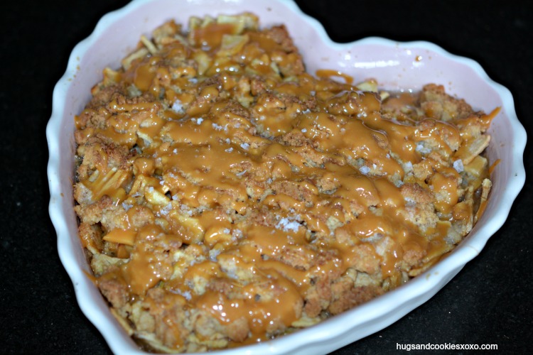 caramel apple crisp