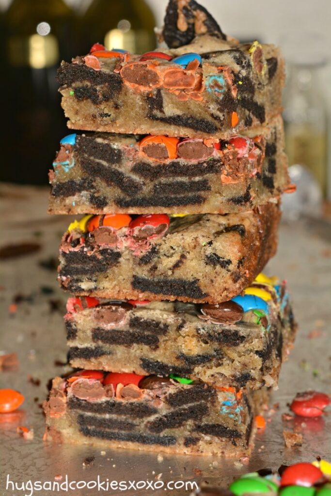 m and m oreo bars