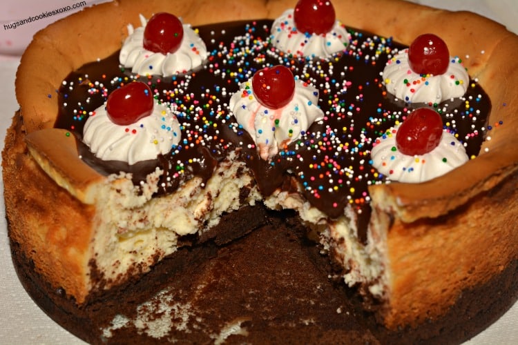 brownie cheesecake slices