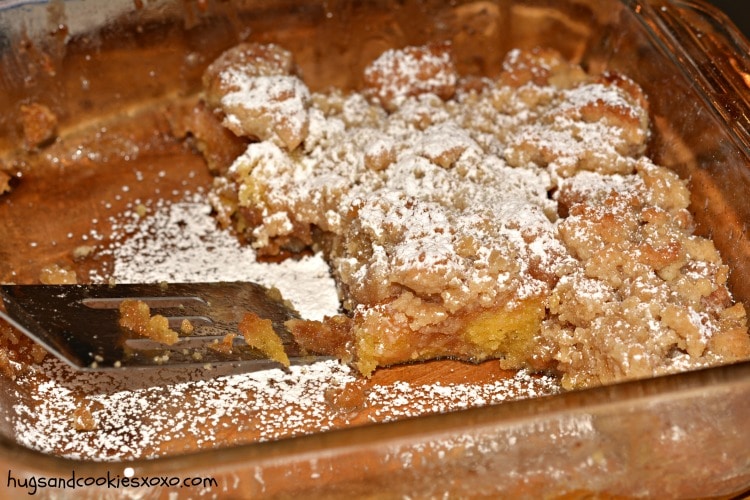 crumb cake doughnuts