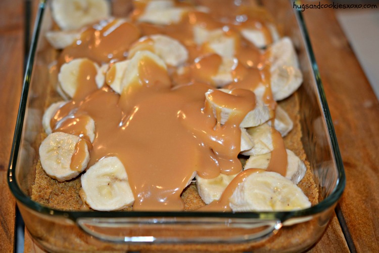 banana caramel slab pie