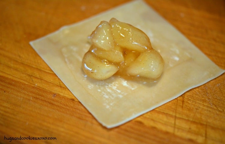 wonton apple