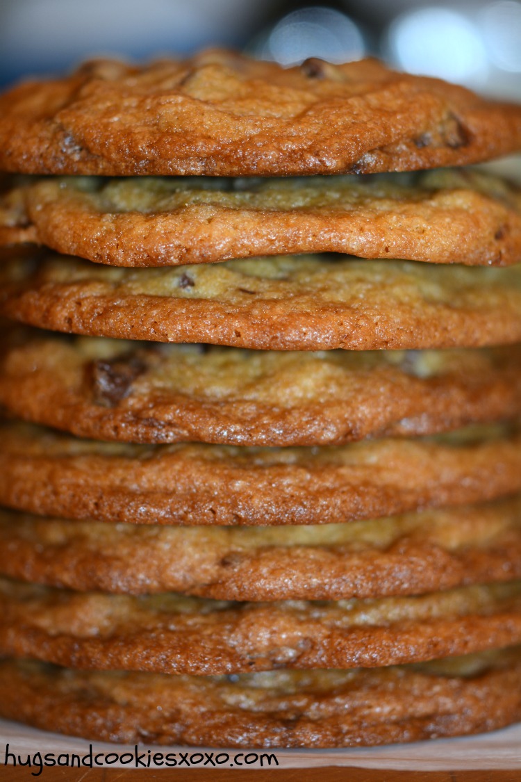 Crisp and Chewy Chocolate Chip Cookies