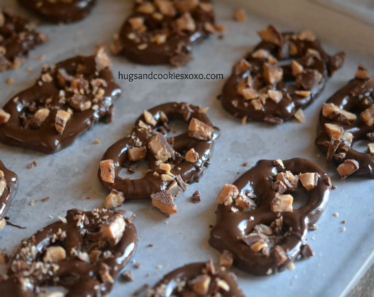 heath bar pretzels