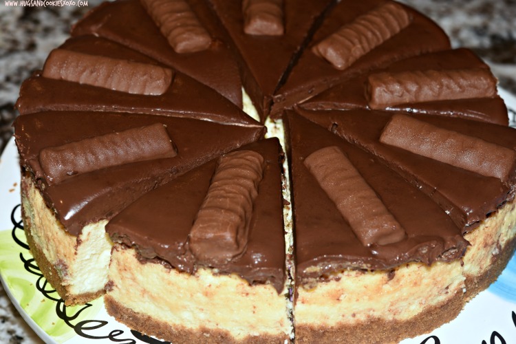 twix-cheesecake-precut