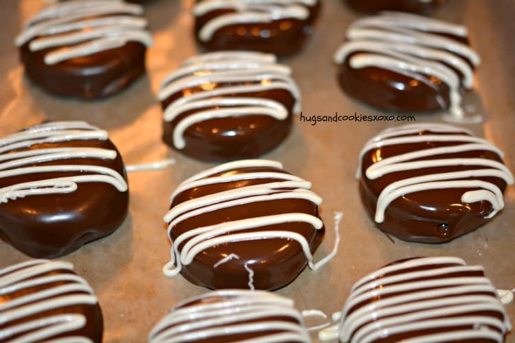 chocolate covered ritz crackers with peanut butter calories