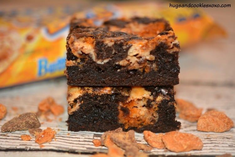 butterfinger cheesecake brownie bars