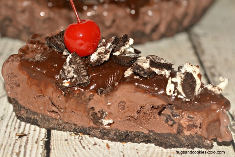 ice cream fudge topped pie oreos