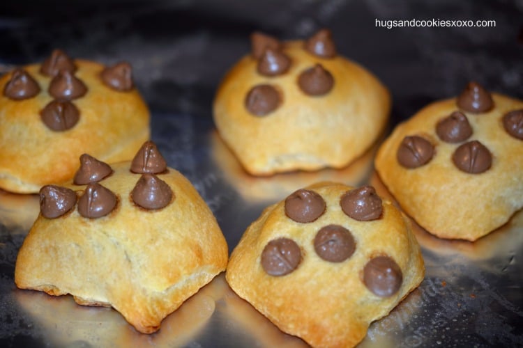 oreo crescent stuffed rolls