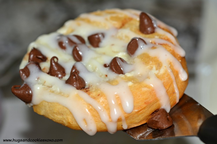 Easy Chocolate Chip Cheese Danish