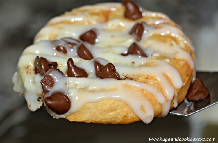 Easy Chocolate Chip Cheese Danish