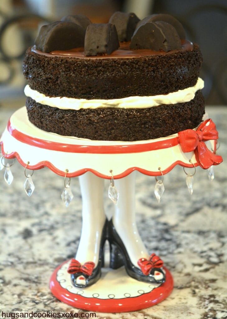 ring ding cake stand