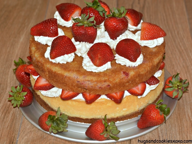 strawberry layer cake cheesecake