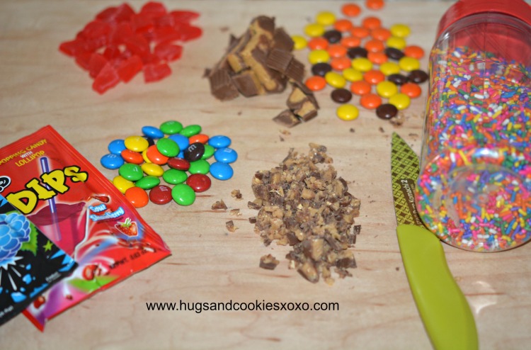 candy cookie pizza toppings