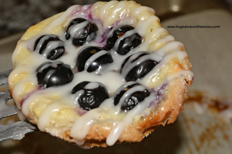 puff pastry danishes blueberry