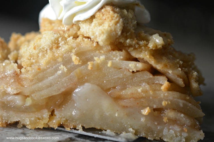 dutch-apple-crumb-slice