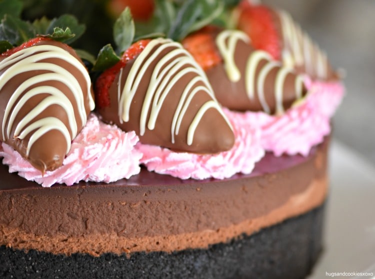 Triple Chocolate Cheesecake With Dipped Strawberries 