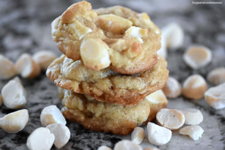 White Chocolate Macadamia Nut 