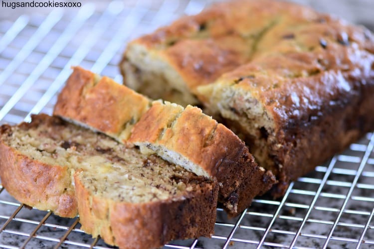 One Bowl Chocolate Chip Banana Bread Hugs And Cookies Xoxo