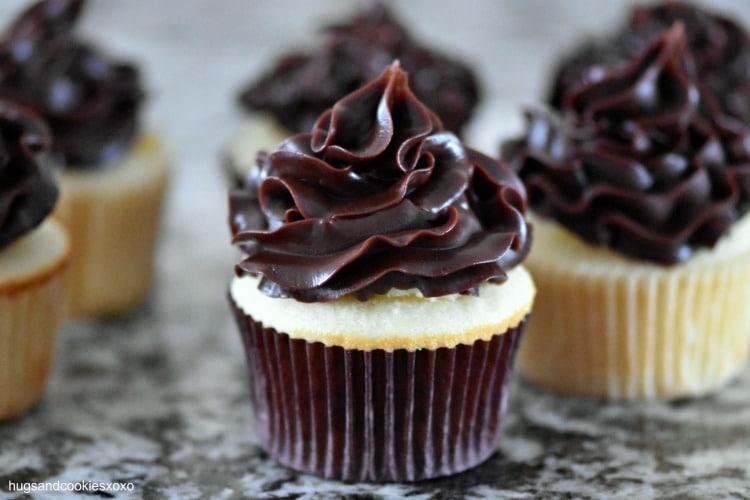 Boston Cream Pie Cupcakes