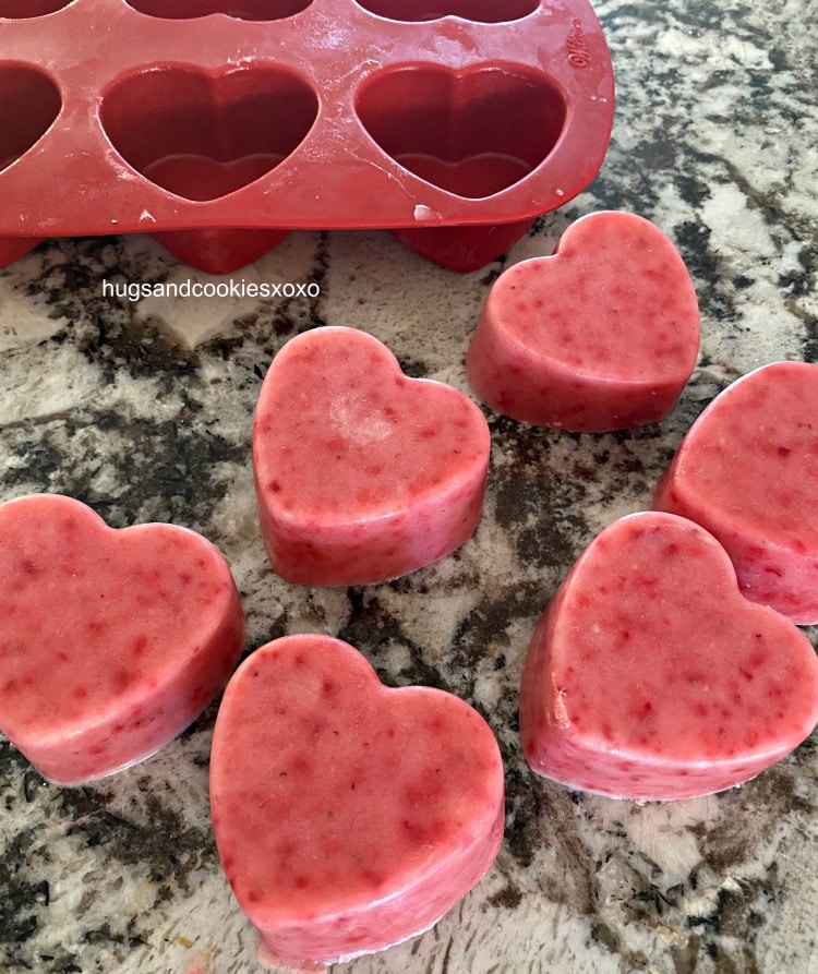 Banana Strawberry Dog Treats - Pawsome Recipes