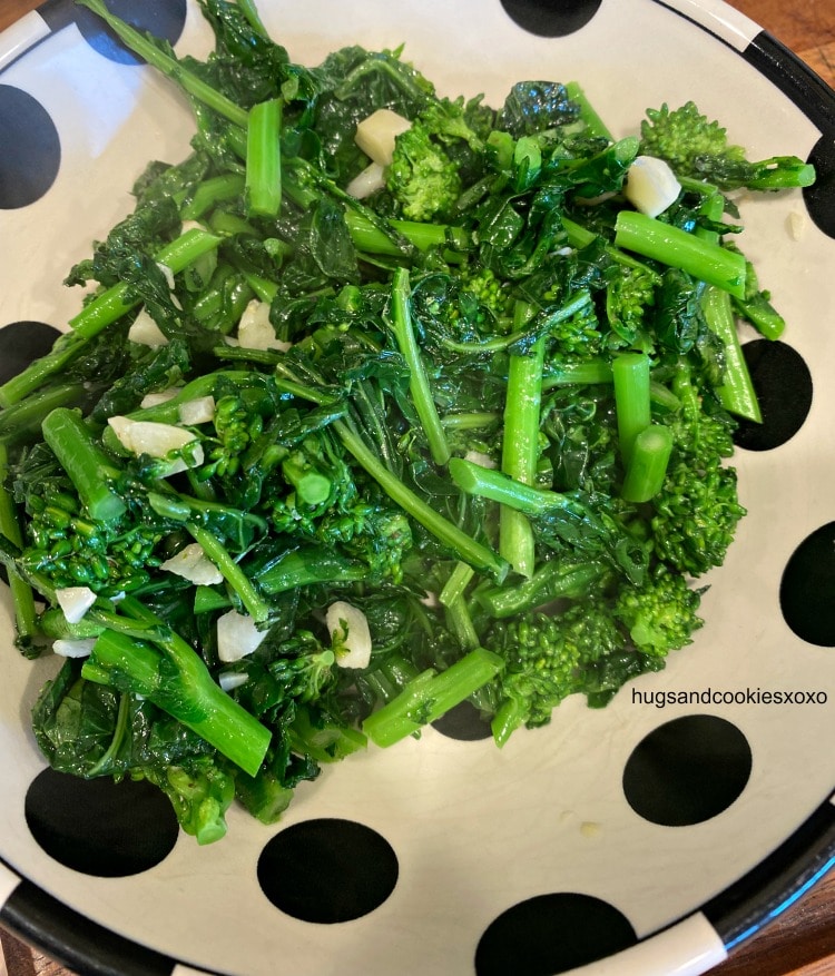 broccoli rabe and garlic