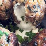 Spinach Garlic Meatballs Stuffed With Mozzarella