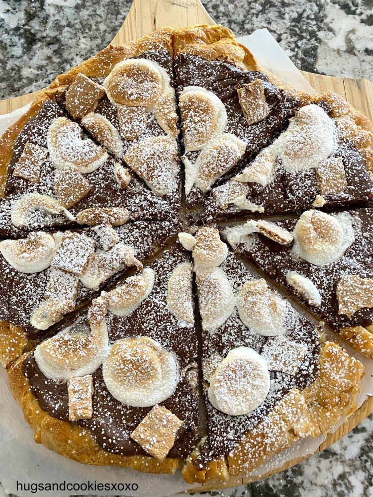 S'mores Pizza with graham crackers