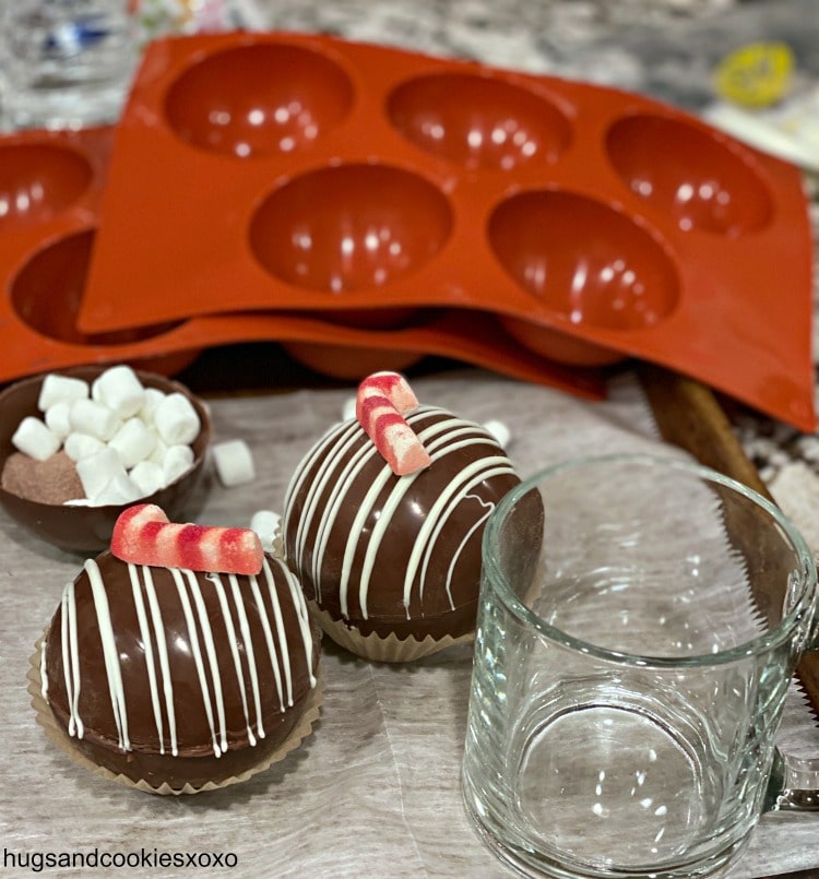 Christmas Hot Chocolate Bombs