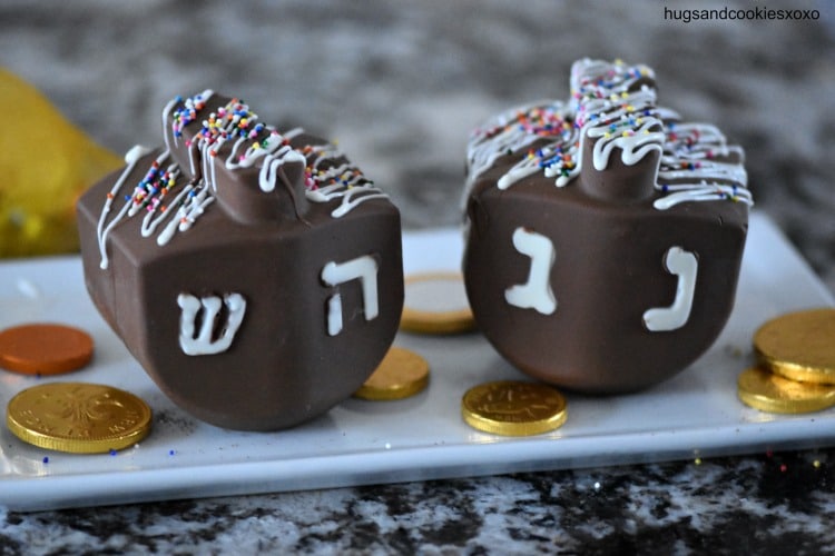 dreidel cocoa bombs