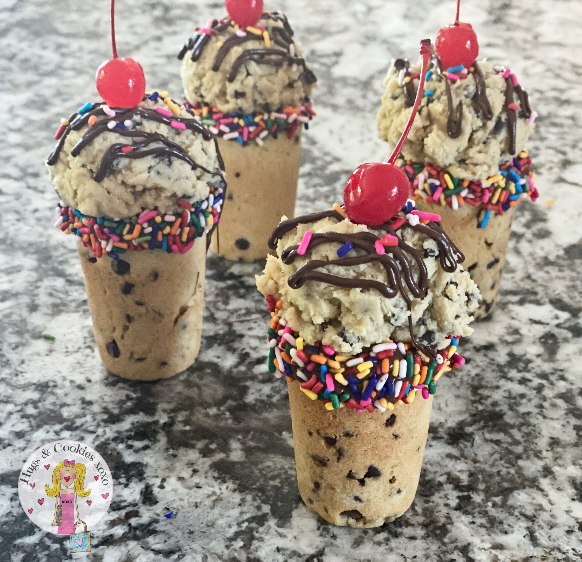 Mini Cookie Dough Ice Cream Cones 