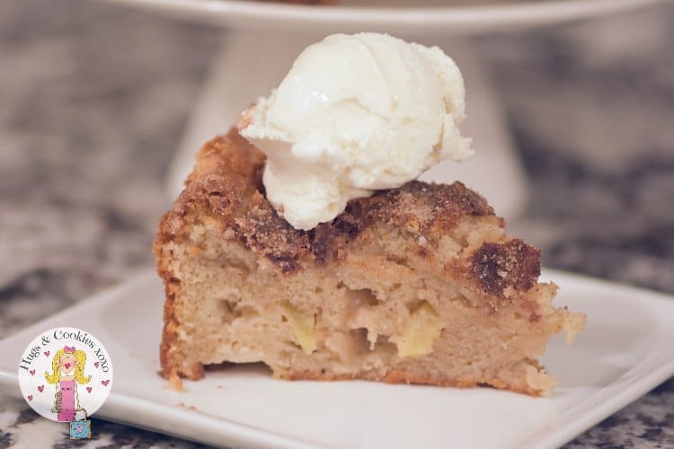 Cinnamon Apple Cake