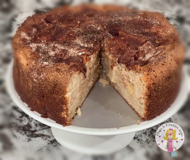 Cinnamon Apple Cake