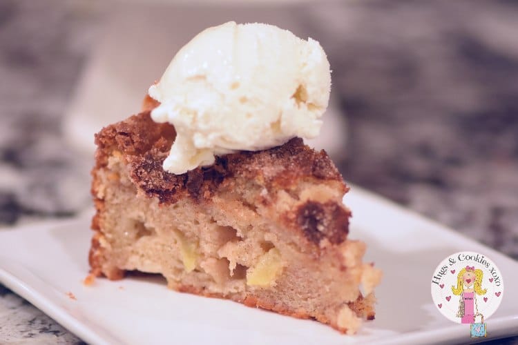 Cinnamon Apple Cake