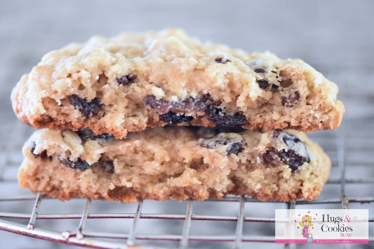 Jumbo Oatmeal Raisin Cookies